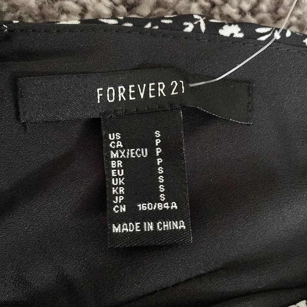 Forever 21 Dress - Picture 3 of 4